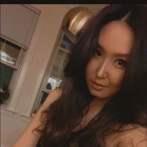 Meet your Posher, April